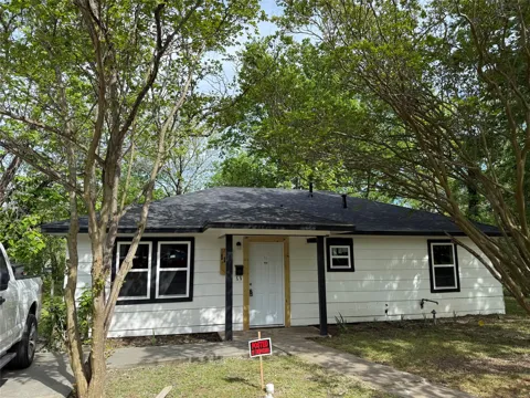 1114 Blackburn Street
