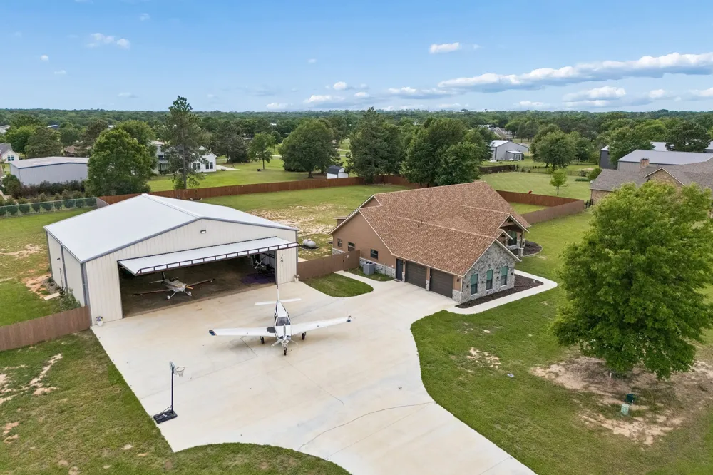 761 Private Road 7005 Edgewood, TX 75117