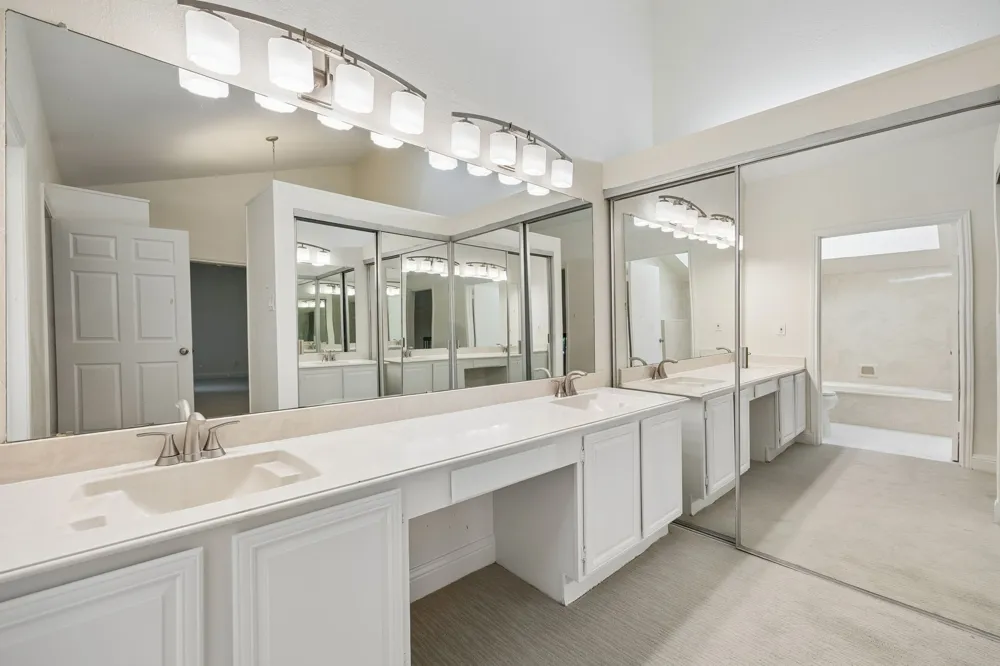 18040 Midway Road #218 Dallas, TX 75287