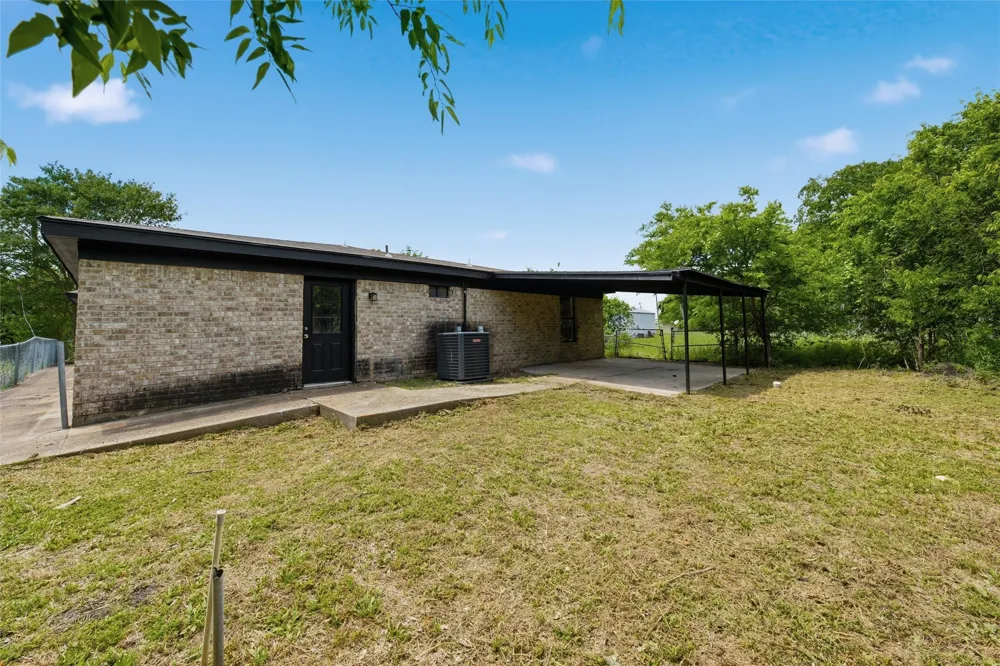 316 Elm Street Mart, TX 76664