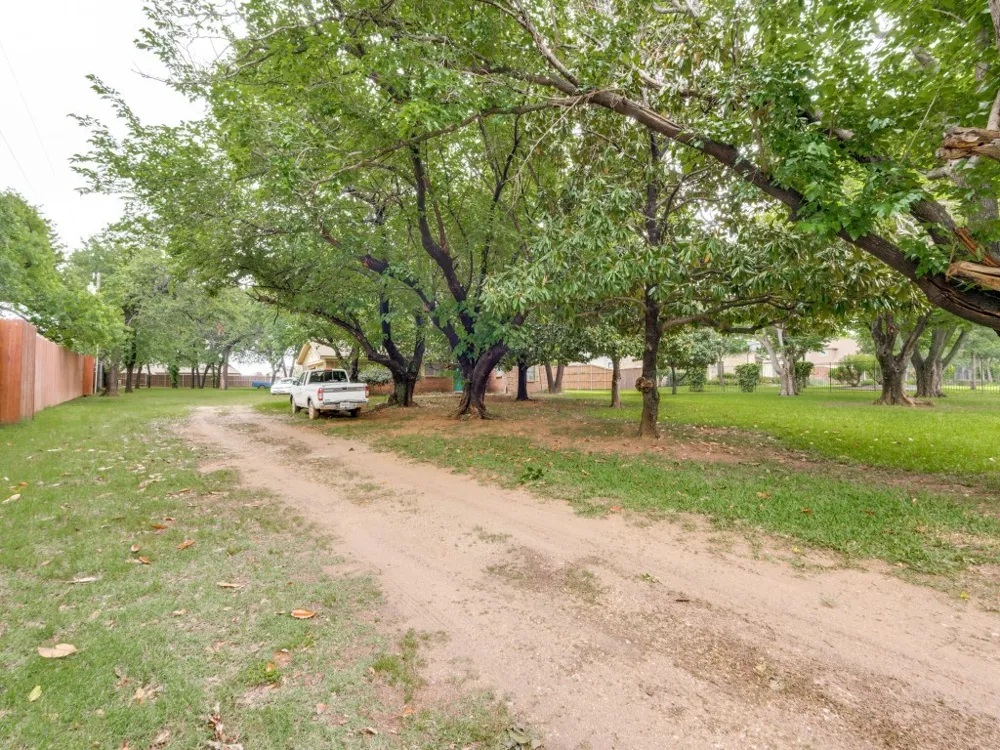 6805 Herbert Road Colleyville, TX 76034