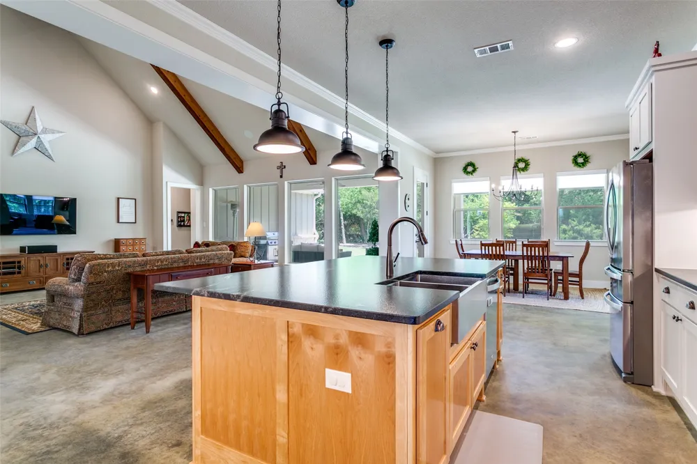 110 Coolidge Court Weston, TX 75009
