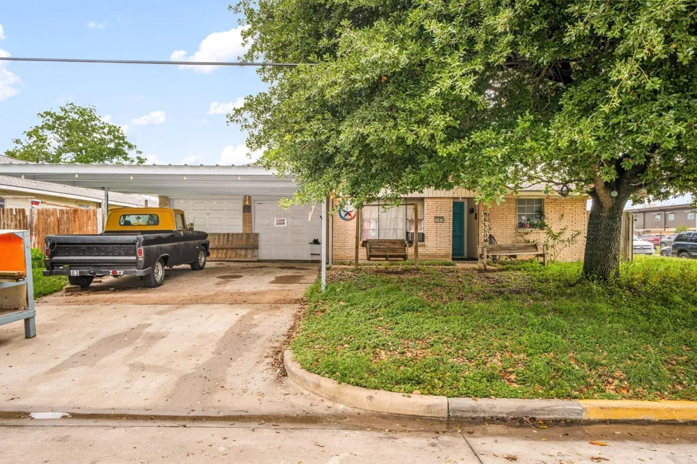 1707 6th Street Galena Park, TX 77547
