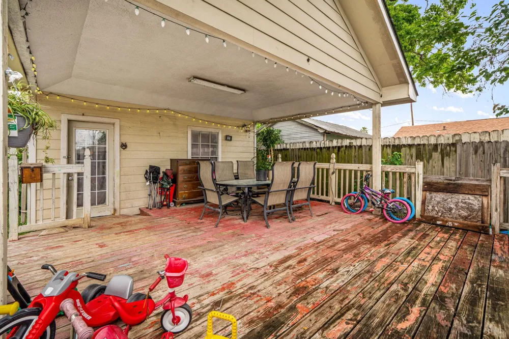 1707 6th Street Galena Park, TX 77547