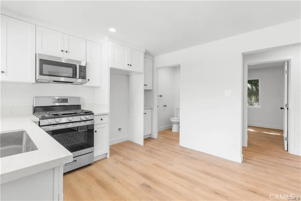 6523 Ajax Avenue Bell Gardens, CA 90201