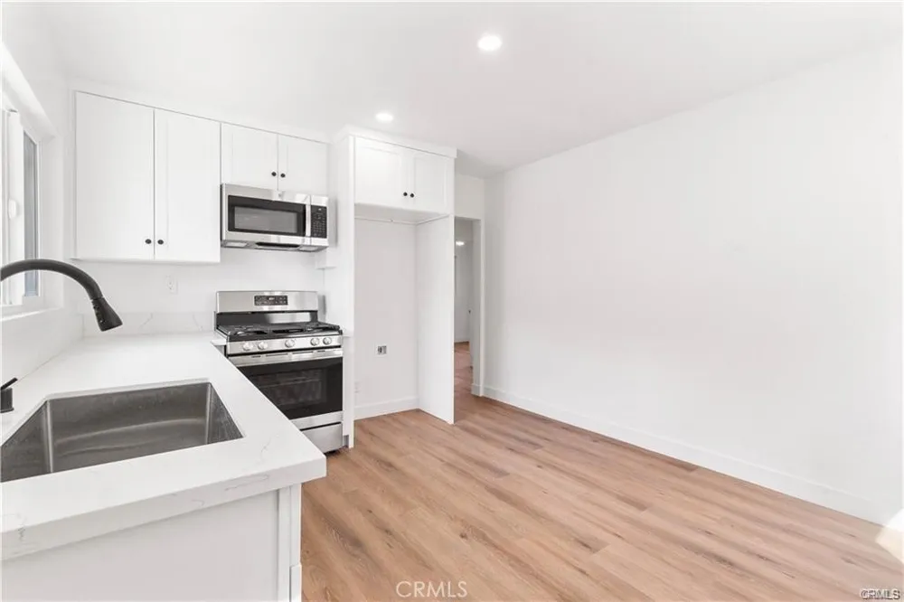 6523 Ajax Avenue Bell Gardens, CA 90201