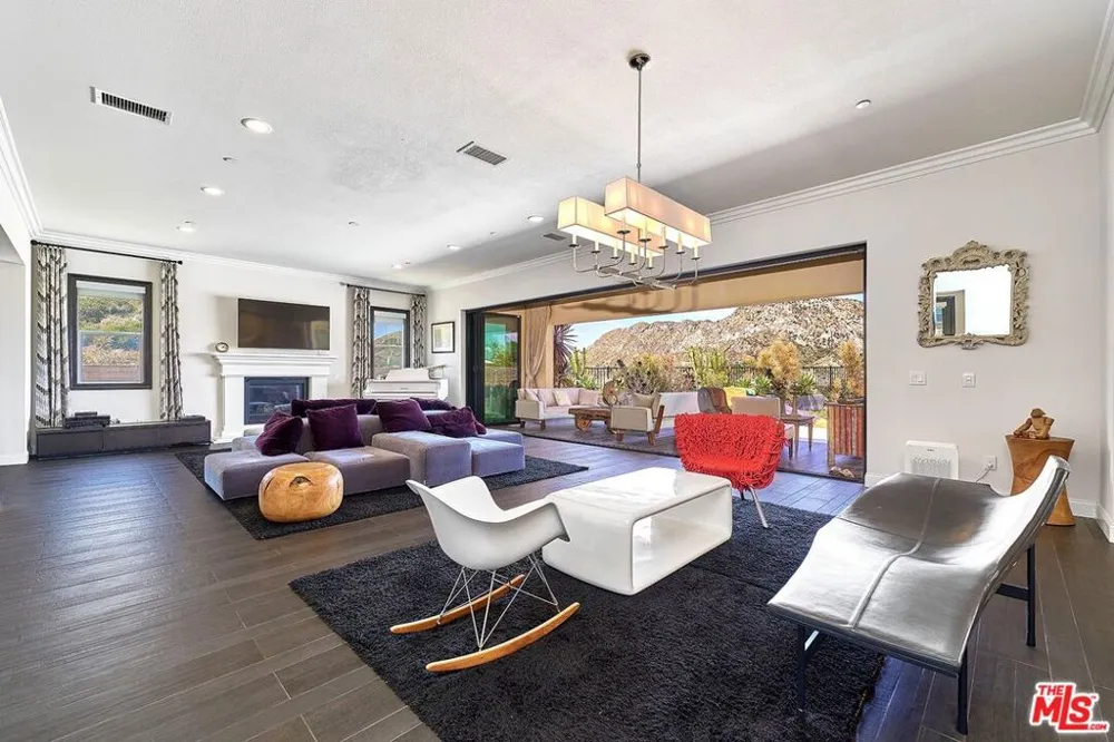 24950 Old Stone Way Stevenson Ranch, CA 91381