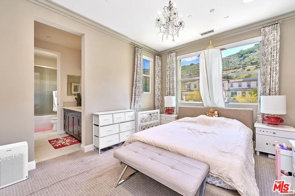 24950 Old Stone Way Stevenson Ranch, CA 91381