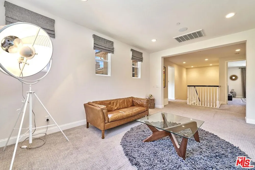 24950 Old Stone Way Stevenson Ranch, CA 91381