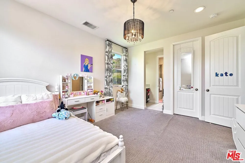 24950 Old Stone Way Stevenson Ranch, CA 91381