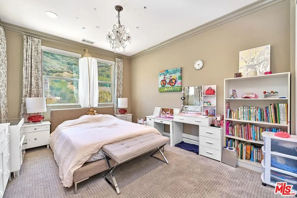 24950 Old Stone Way Stevenson Ranch, CA 91381