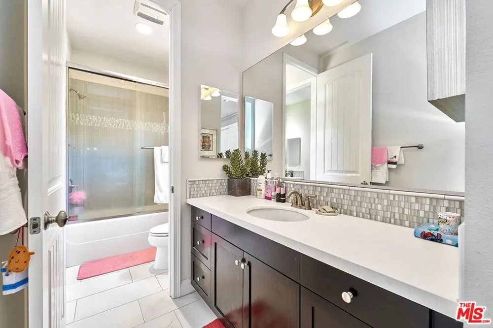 24950 Old Stone Way Stevenson Ranch, CA 91381