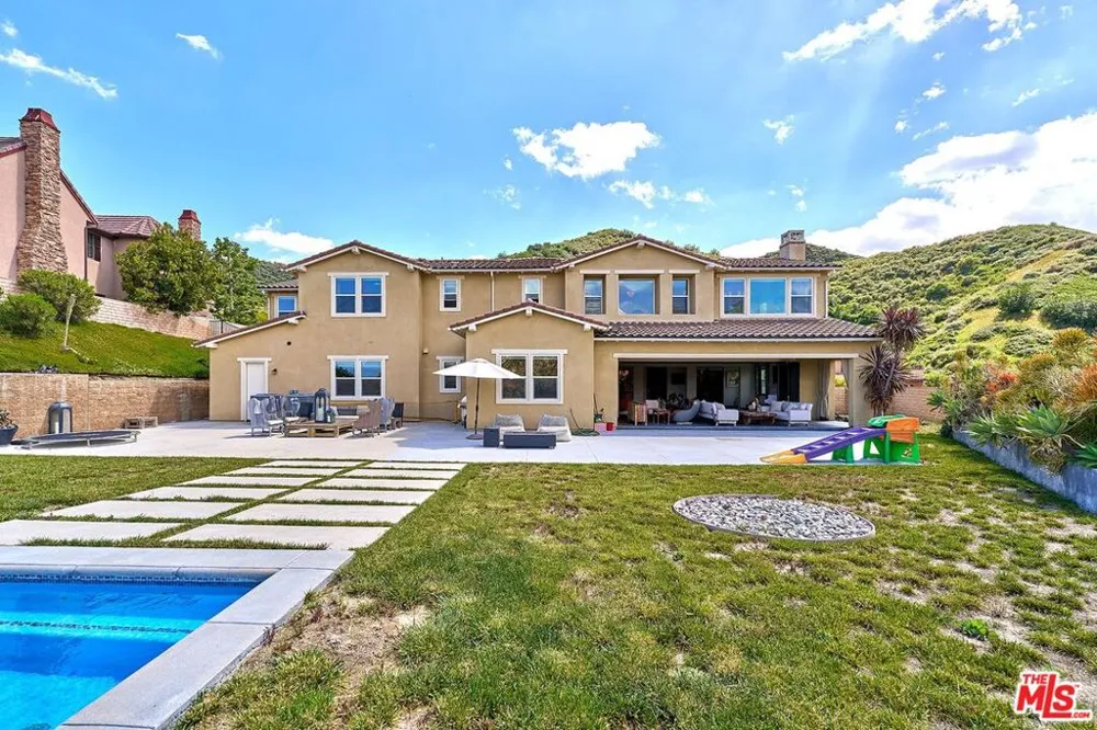 24950 Old Stone Way Stevenson Ranch, CA 91381