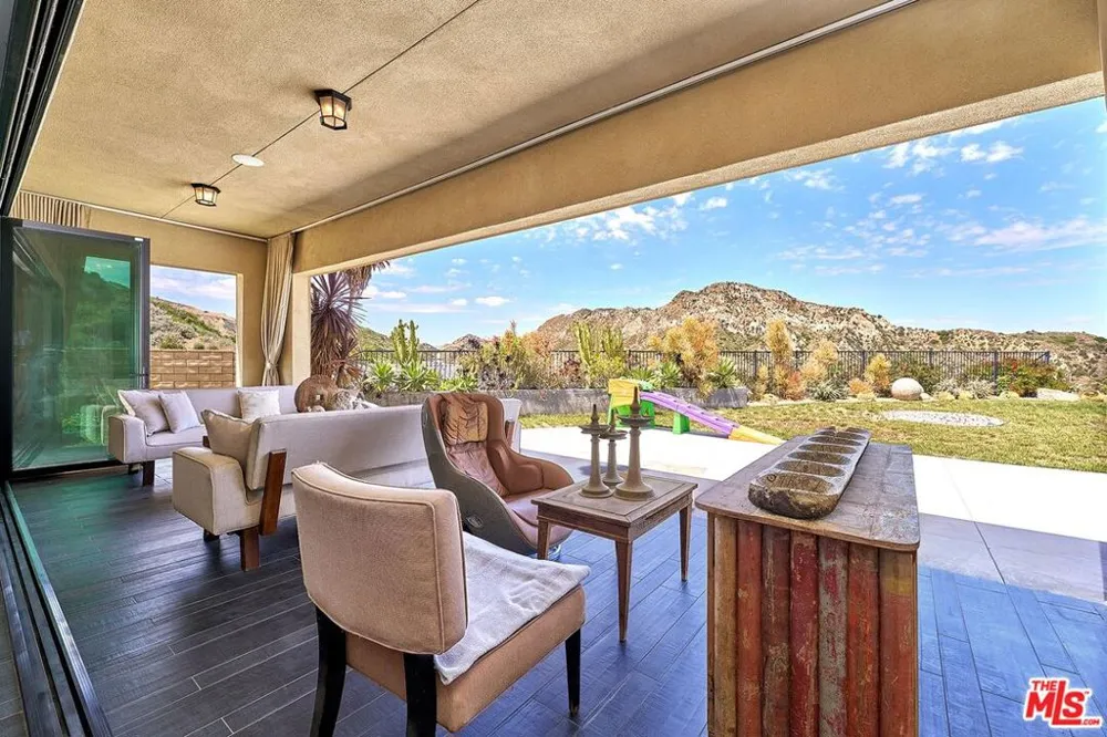 24950 Old Stone Way Stevenson Ranch, CA 91381