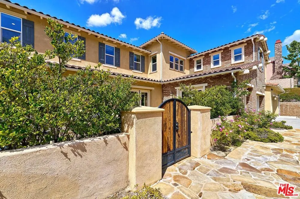 24950 Old Stone Way Stevenson Ranch, CA 91381