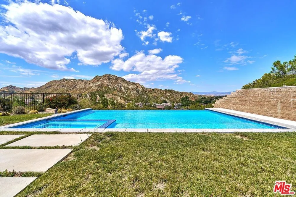 24950 Old Stone Way Stevenson Ranch, CA 91381