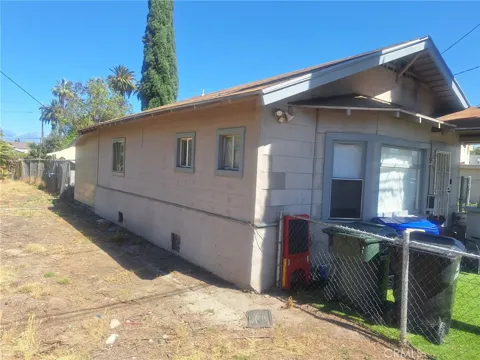 669 Crescent