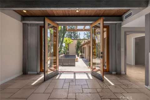 2480 Vista Drive