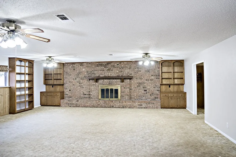 11133 St Hwy 19 Athens, TX 75752