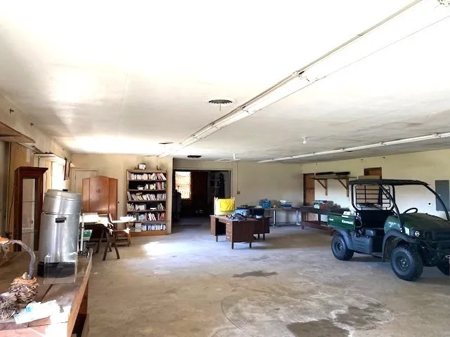 11133 St Hwy 19 Athens, TX 75752