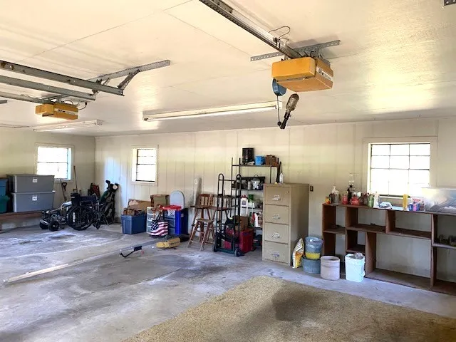 11133 St Hwy 19 Athens, TX 75752