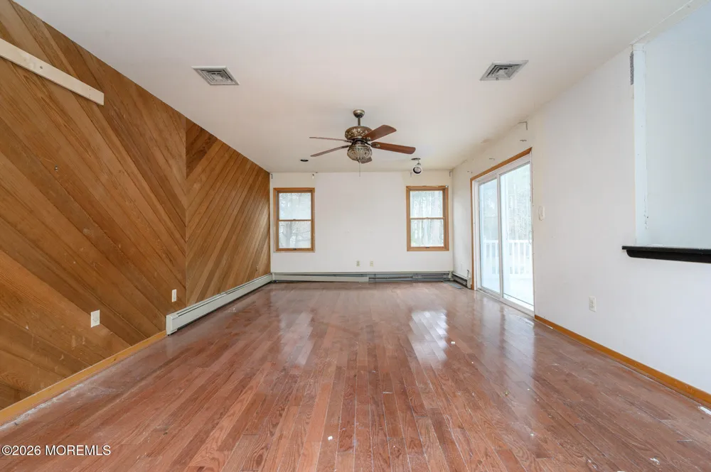 9 Southfork Drive Jackson, NJ 08527