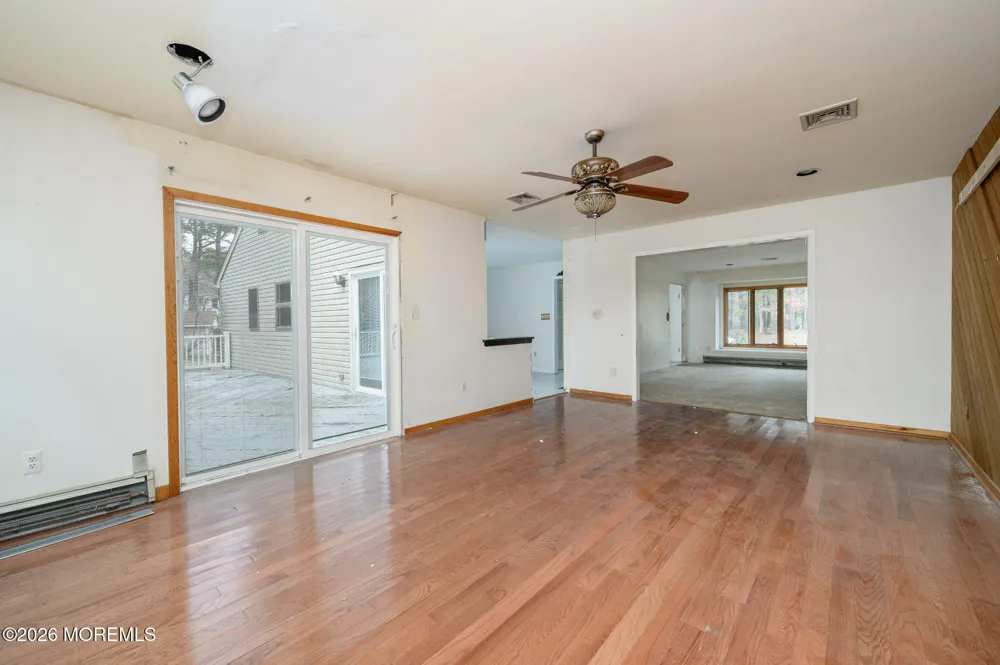9 Southfork Drive Jackson, NJ 08527