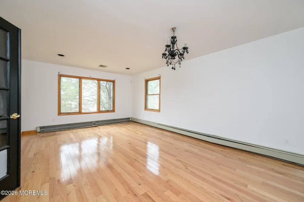 9 Southfork Drive Jackson, NJ 08527