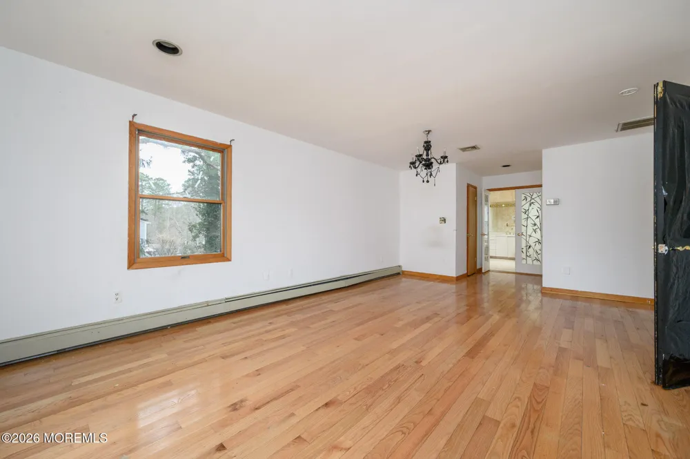 9 Southfork Drive Jackson, NJ 08527