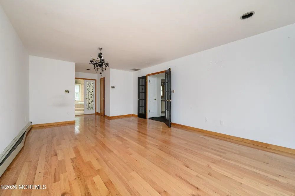9 Southfork Drive Jackson, NJ 08527