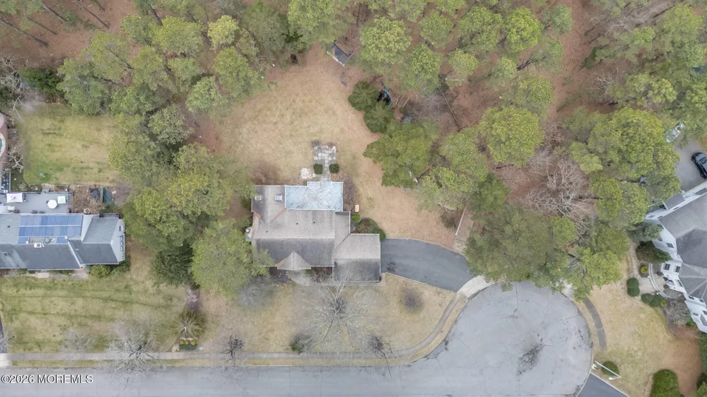 9 Southfork Drive Jackson, NJ 08527