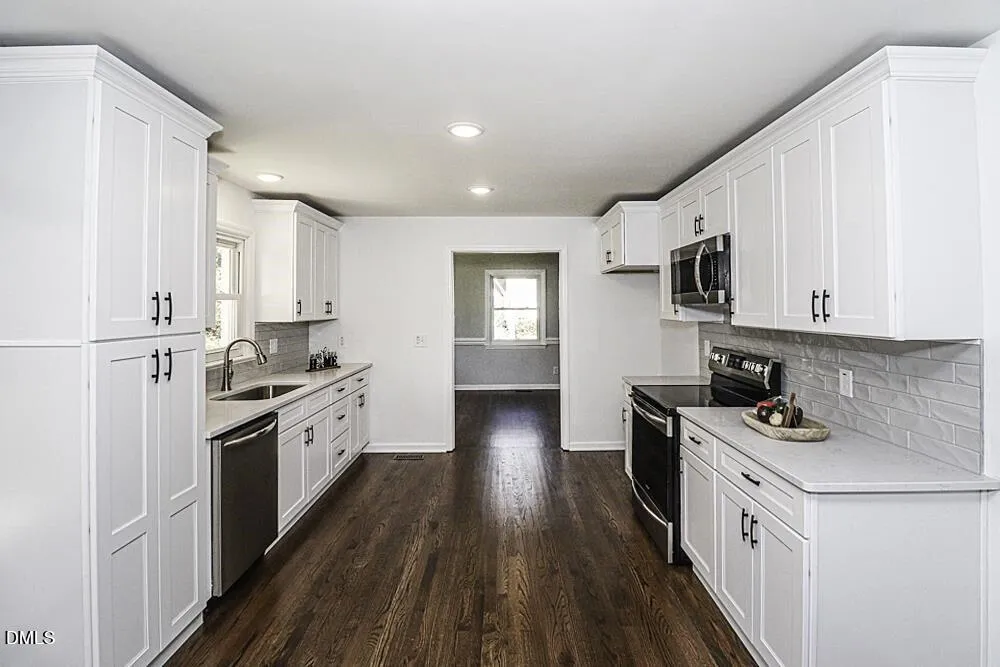 805 River Road Selma, NC 27576