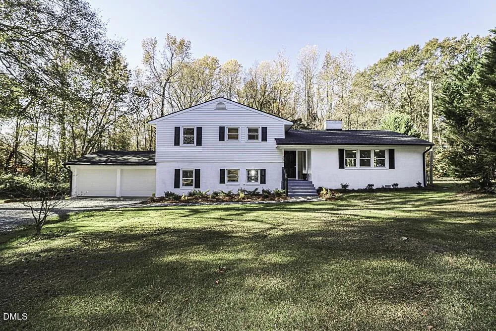 805 River Road Selma, NC 27576