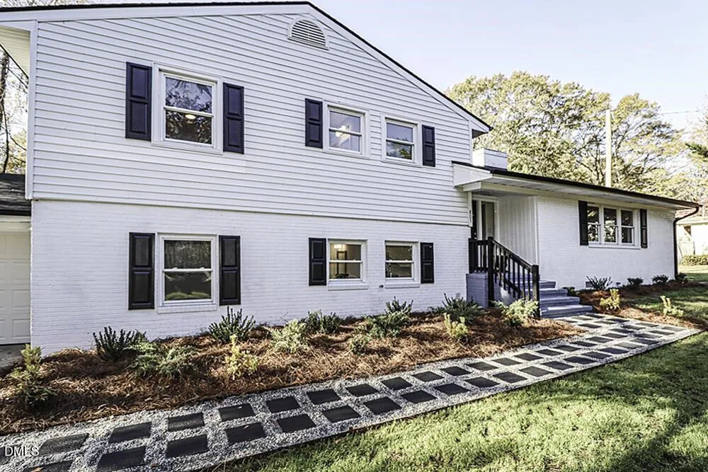 805 River Road Selma, NC 27576
