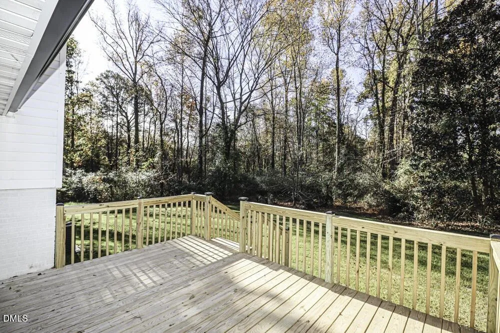 805 River Road Selma, NC 27576