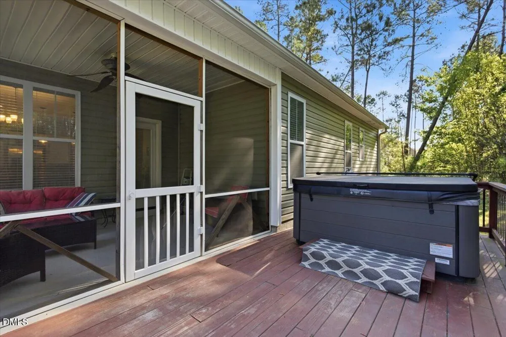 111 W Huckleberry Way Rocky Point, NC 28457