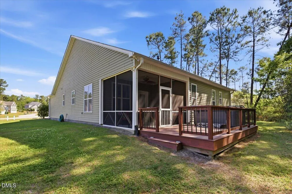 111 W Huckleberry Way Rocky Point, NC 28457