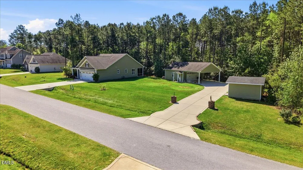 111 W Huckleberry Way Rocky Point, NC 28457