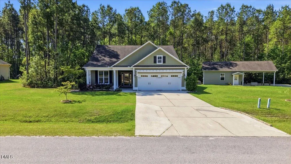 111 W Huckleberry Way Rocky Point, NC 28457