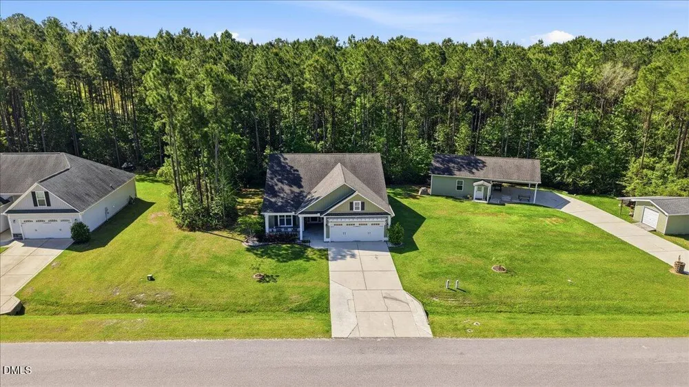 111 W Huckleberry Way Rocky Point, NC 28457