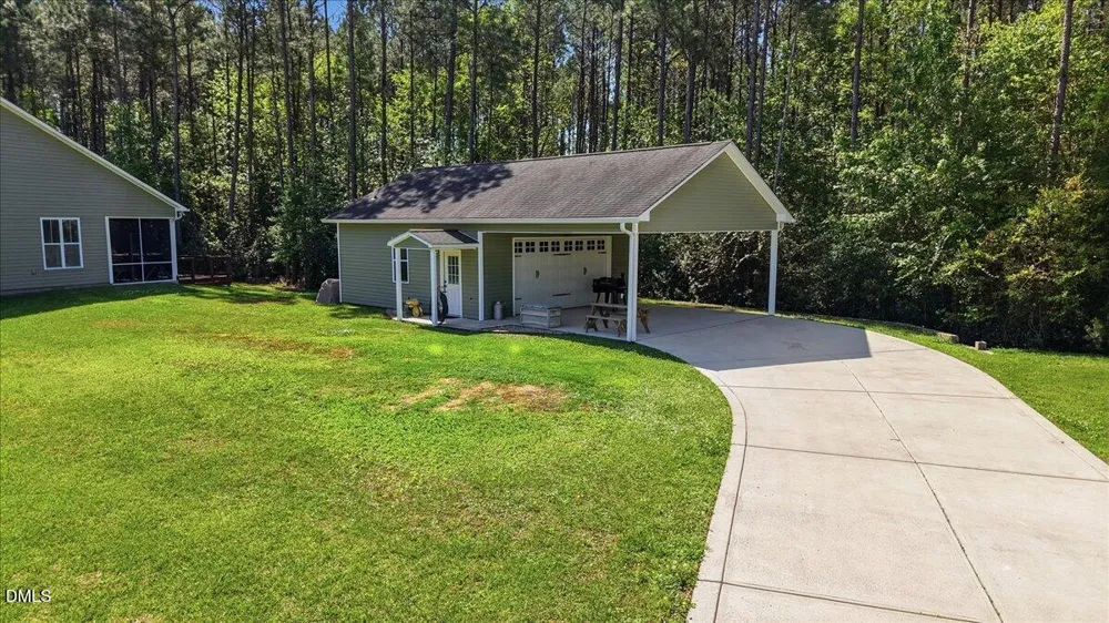 111 W Huckleberry Way Rocky Point, NC 28457