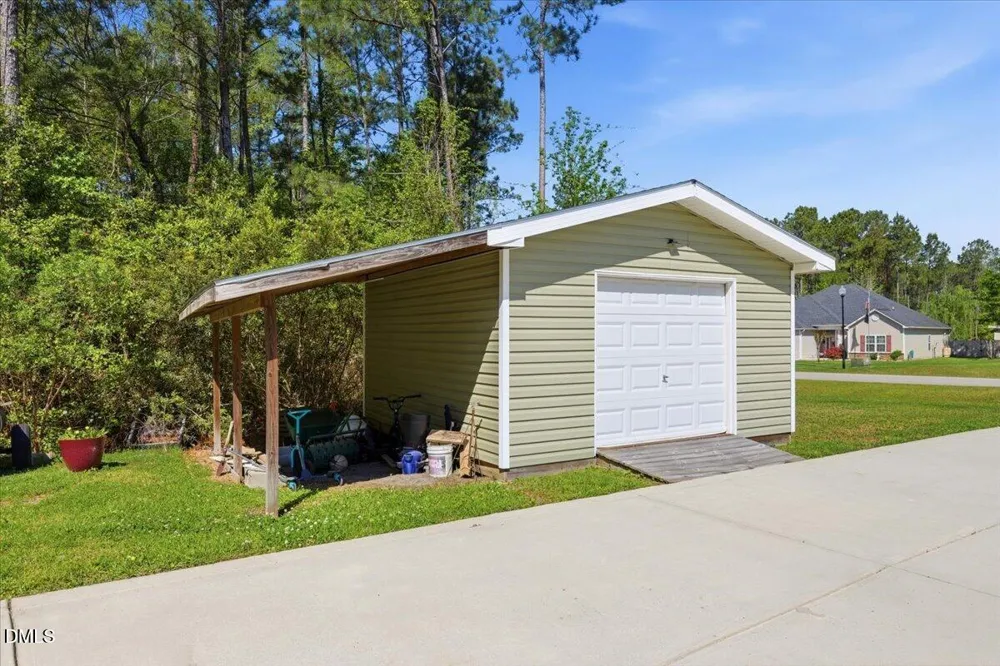 111 W Huckleberry Way Rocky Point, NC 28457