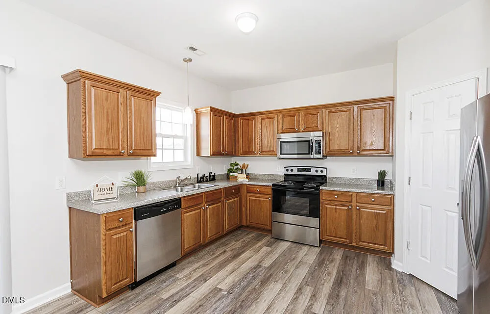 828 Jade Lane Winterville, NC 28590