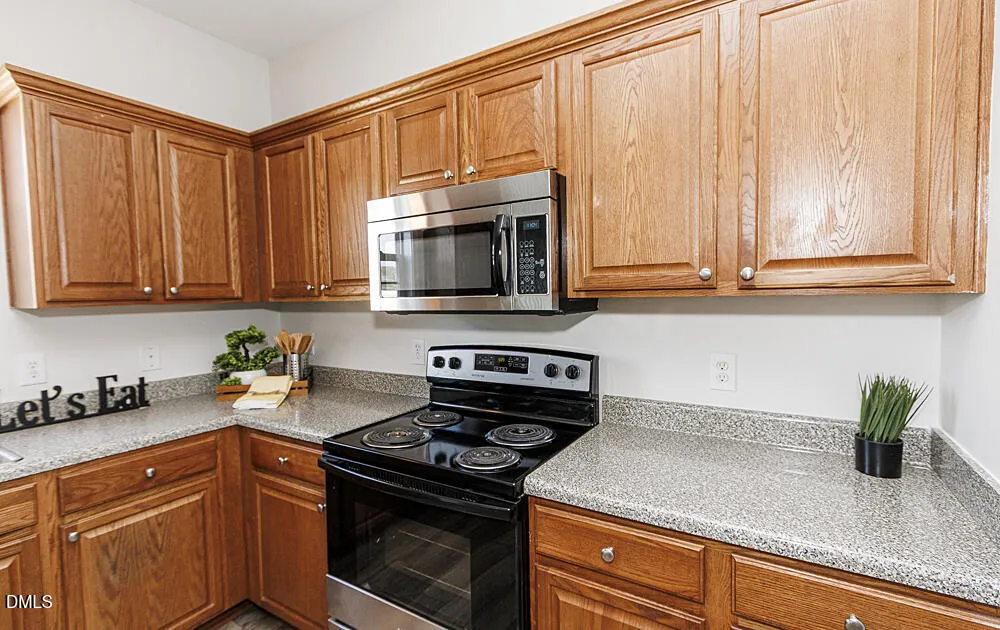 828 Jade Lane Winterville, NC 28590