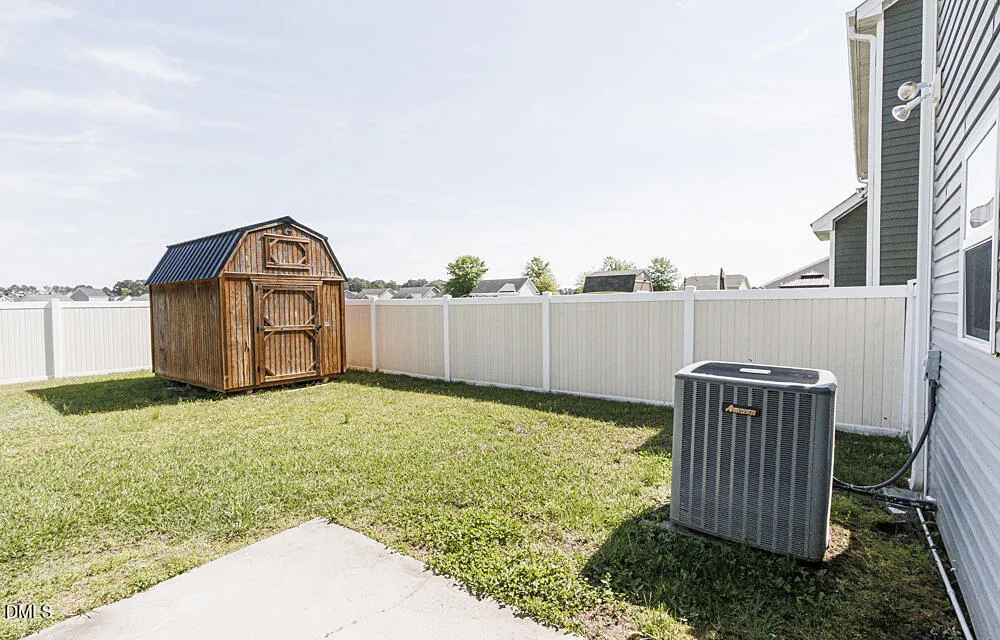 828 Jade Lane Winterville, NC 28590