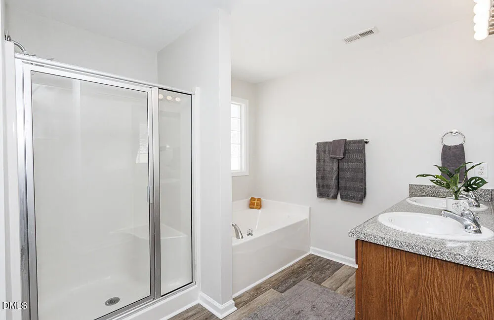 828 Jade Lane Winterville, NC 28590