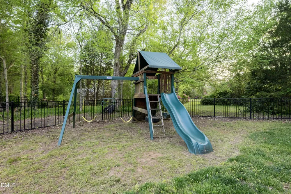 693 Hawthorne Place Creedmoor, NC 27522