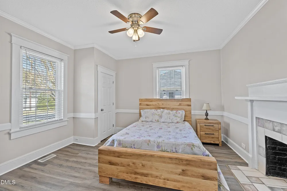 403 W E STREET Erwin, NC 28334