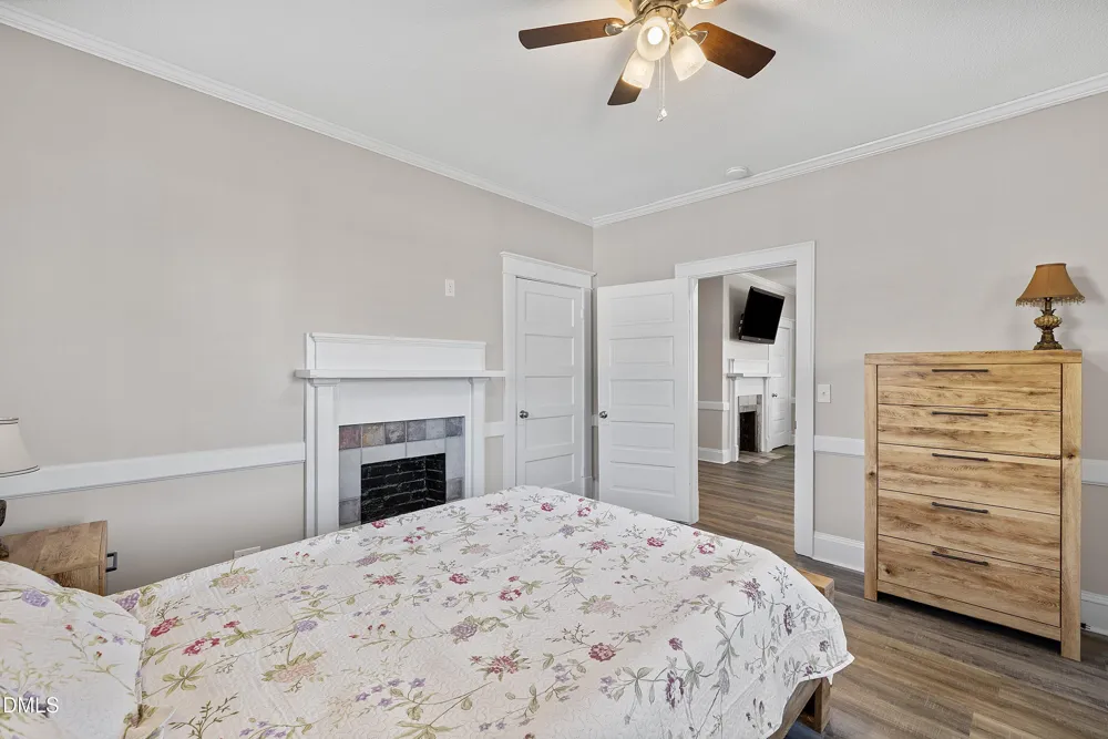 403 W E STREET Erwin, NC 28334