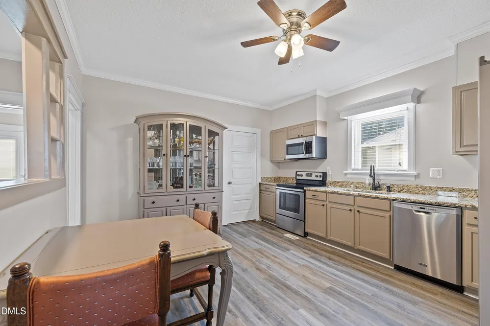 403 W E STREET Erwin, NC 28334